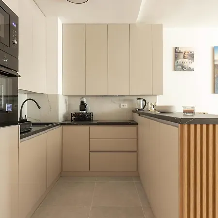 N65 Lux Apartment